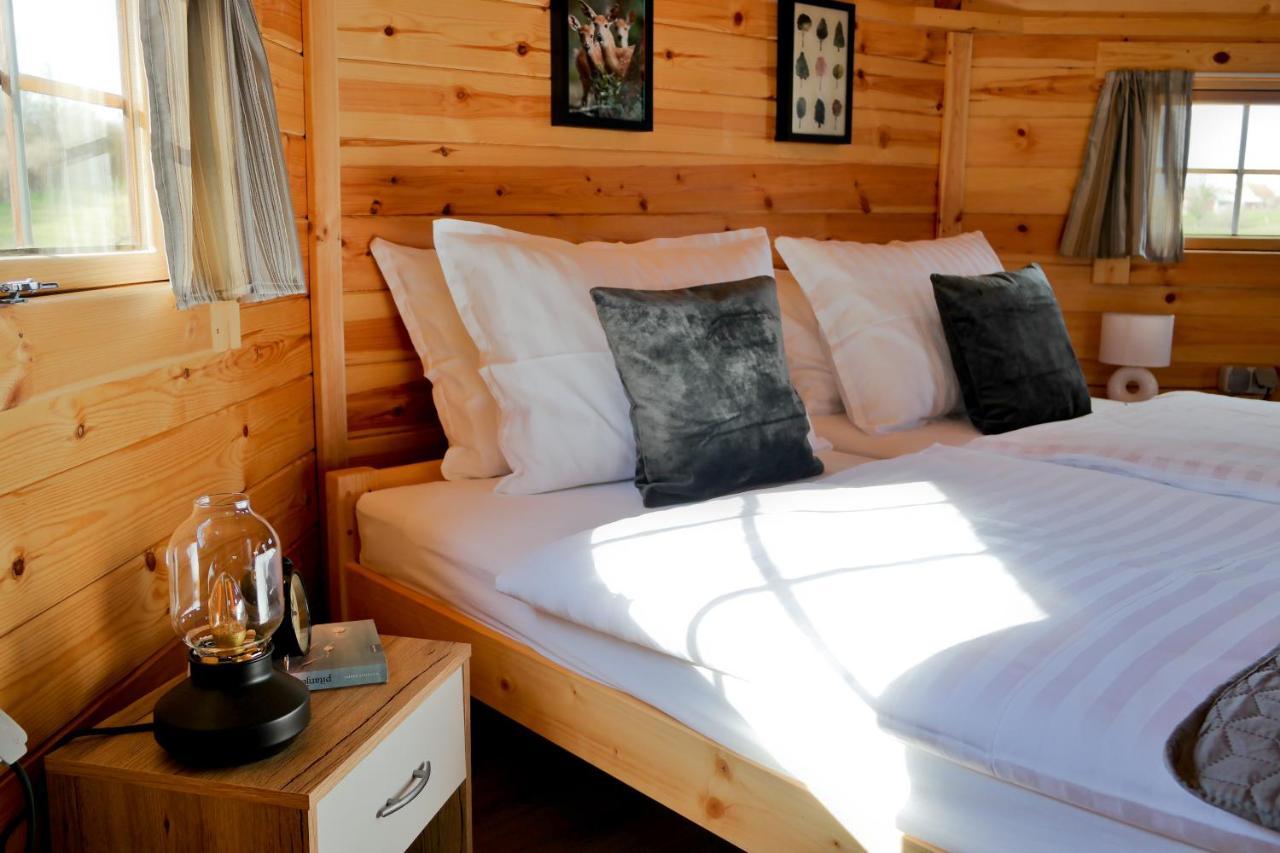 Glamping Izletiste Banovac Campingplatz Gornje Komarevo